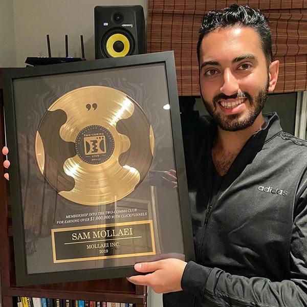 Reeve receiving an industry award